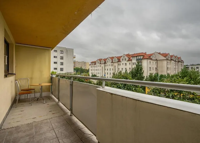 Bemowo Business Apt - 62M2, Parking, Metro & Park Nearby - By Rentujemy